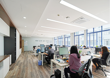 湖北紅點科技有限公司|關(guān)于我們，辦公環(huán)境